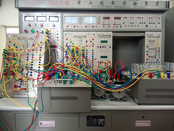 三相異步電動機有哪些電氣保護措施？